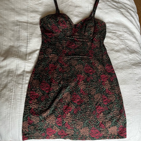 INSIGHT Dress - Picture 8 of 8